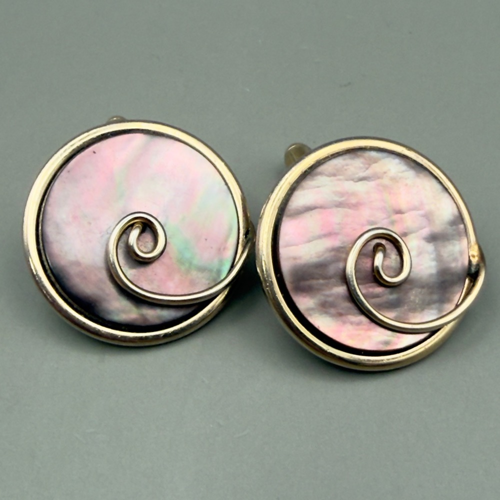 Swank Cufflinks Black Mother of Pearl Gold Tone Round Spiral Overlay Mens Toggle